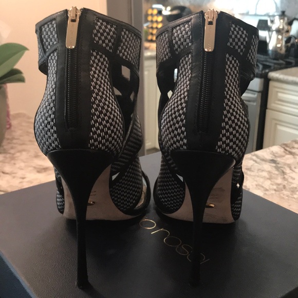 🎉HOST PICK! 🎉Sergio Rossi Open-toe Booties - Picture 8 of 8